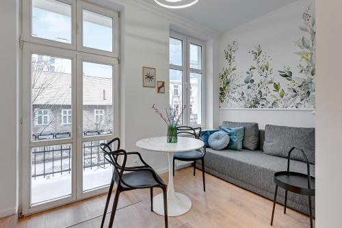 Gdańsk Wrzeszcz Studios by BookingHost