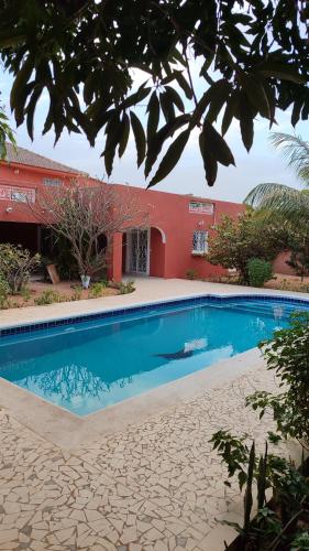 Piscina a HaciendO o a prop