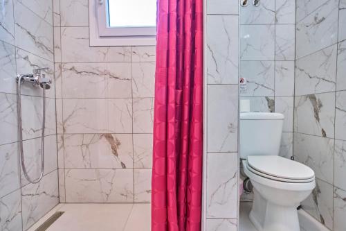 Ένα μπάνιο στο Stacys Apartments near Sidari