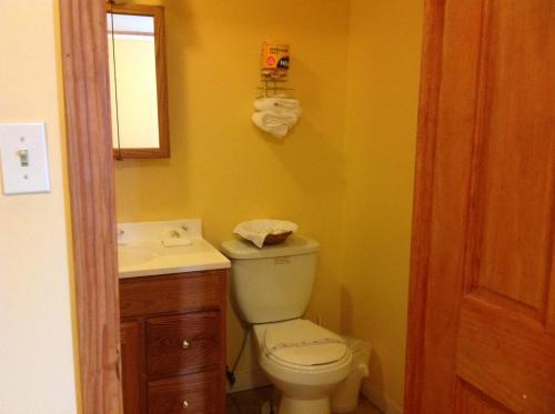 Un baño de The Moulton Hotel