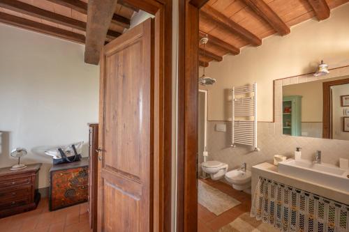 Koupelna v ubytování Casa Marlèn - Medieval Borgo & pool - ItalyWeGo
