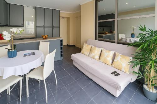 Le Coeur d'Antibes, T2, 4P, Balcon, Centre ville