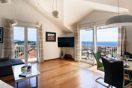 Panoramic Jacuzzi Penthouse