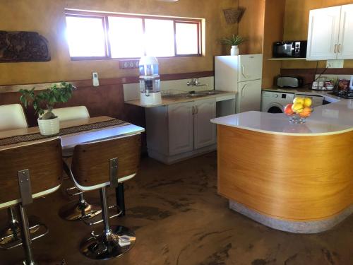 Dapur atau dapur kecil di Golf View Guest House