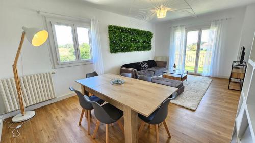 VIA ROMANA- Clim- à 5mn de la plage de sable