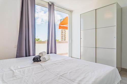 2BR Azahara Dream - Pool & Seaviews