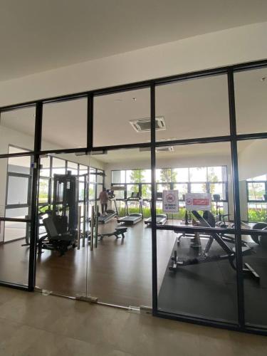 Γυμναστήριο ή/και όργανα γυμναστικής στο Tulip Residence Modern Stay