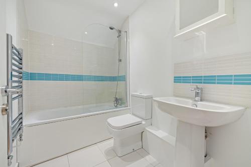 Phòng tắm tại Entire City Centre one bedroom Apartment- Self check in