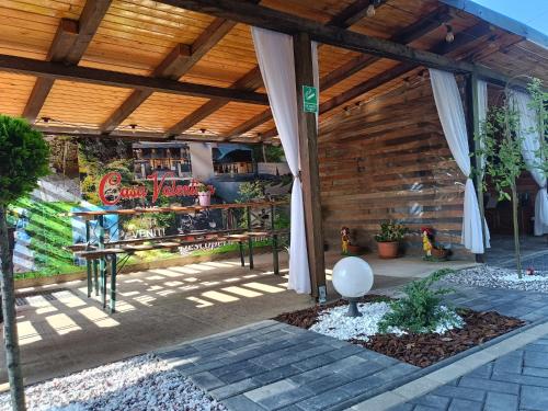 O grădină în afara Casa Valentina