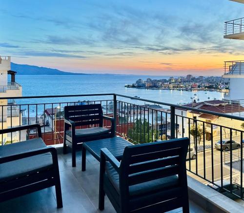 Sea and City view Apartment