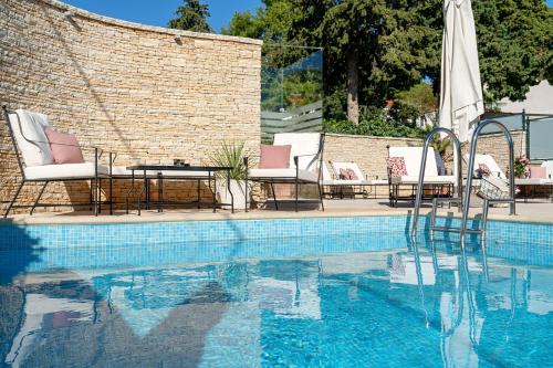 Bazén v ubytování Heritage Hotel Tisno nebo v jeho okolí