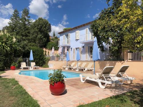 LA MAISON BLEUE Piscine Grand Jardin - 4 CHh- 3 Sdb