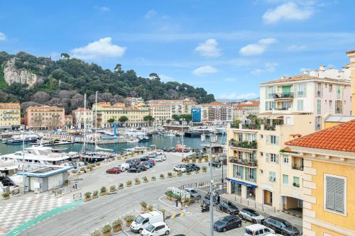 Sunlight Properties - Archibald - Nice Port area, 2 Bedrooms, stunning holiday rental apartment with balcony & parking