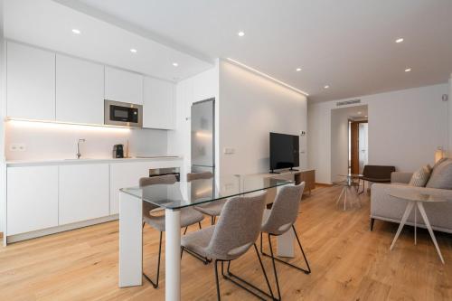Elegance & comfort in Chamberi- 2C