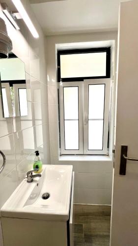 Apartamento Bernardim Ribeiro - 2ª Andar