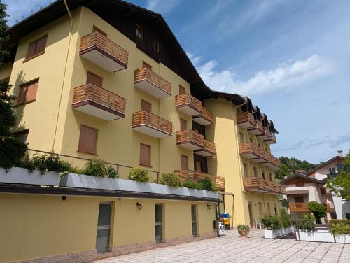 Imagen de la galería de Hotel Excelsior, en Molveno