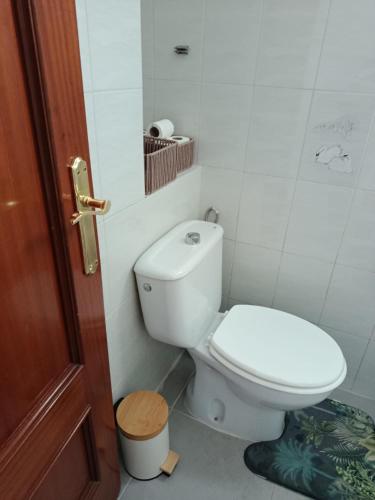 Koupelna v ubytování CASA COMPARTIDA SIn ASCENSOR ELDA