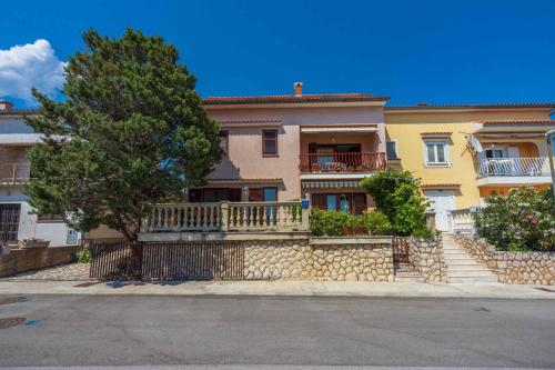 Apartments in Novi Vinodolski 45276