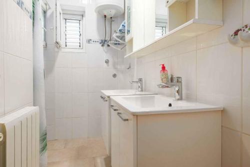 Ένα μπάνιο στο Apartment in Silo - Insel Krk 54494