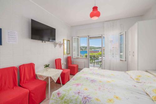 Ένα ή περισσότερα κρεβάτια σε δωμάτιο στο Apartment in Silo - Insel Krk 54494