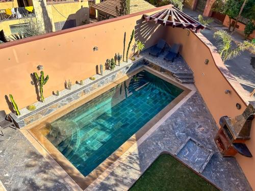 Piscina en o cerca de Villa Caprice Palace au centre-ville