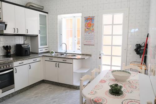 Η κουζίνα ή μικρή κουζίνα στο Apartamento Brisa Nanín