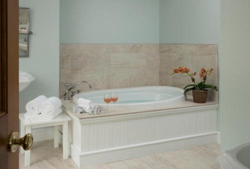 A bathroom at Shelter Island House