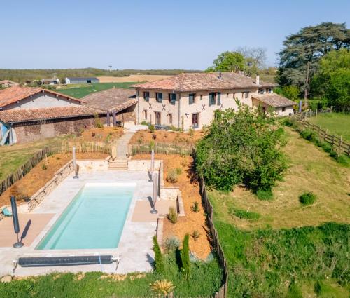 La alberca dentro o cerca de Le Rivalou - Chambres d'hôtes - Grazac - Tarn