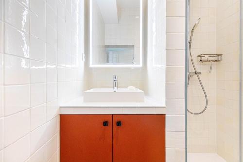 GuestReady - Parisian charm near Notre-Dame