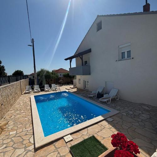 Holiday Home Ariana with private pool - by TA Leut Agency