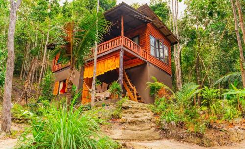 Zahrada ubytování Romantic Treehouse w/ Boho Balcony + Fast Wifi