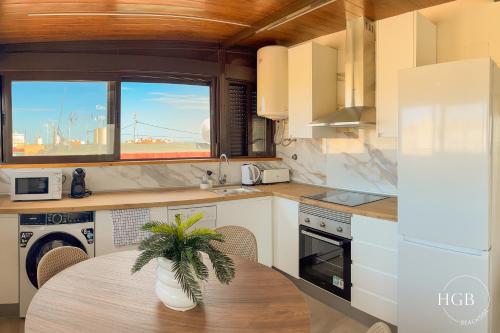 Dapur atau dapur kecil di HGB Beachside