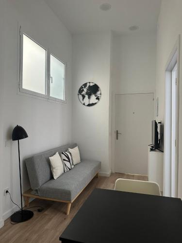 VV Casa Fefita "by henrypole home"