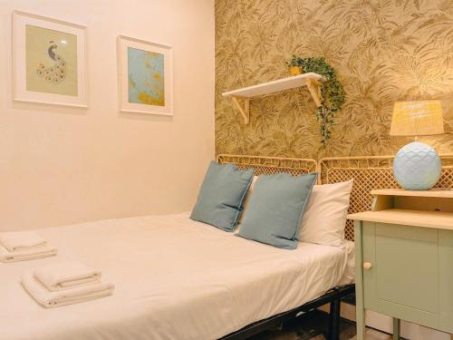 Charming Local Flat near São Bento Palace