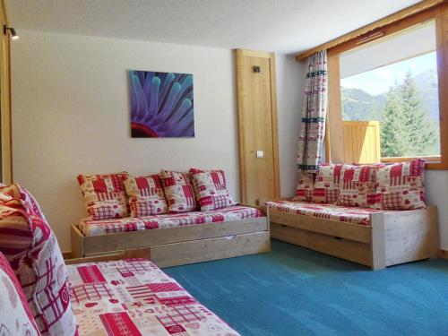 Charmant studio lumineux avec balcon sud, skis aux pieds, proche commerces, pour 4 personnes - FR-1-182-11