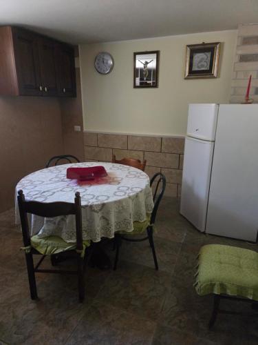 Kuchyň nebo kuchyňský kout v ubytování Villa Mirella