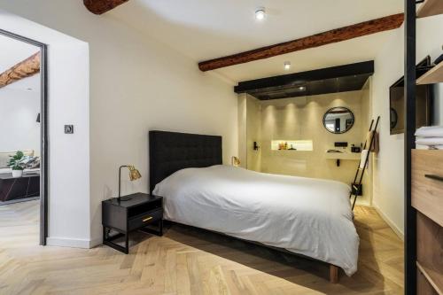 Appartement de charme en plein coeur du vieux Nice