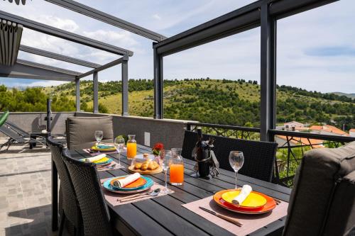 Balkoni atau teres di MY DALMATIA - Sea view Penthouse Nikita
