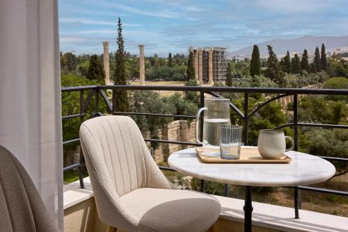 Acropolis Eclectic Residence