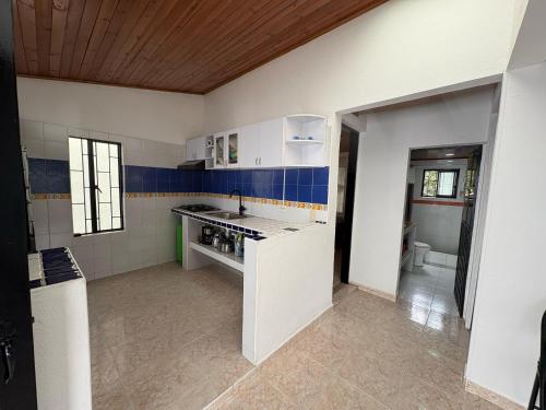 Kuchyň nebo kuchyňský kout v ubytování Finca El Paraíso