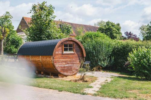 Tonneau en bois insolite au coeur du Charolais
