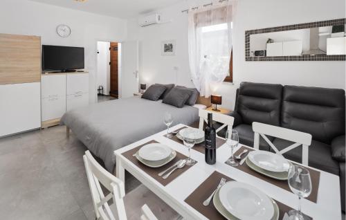 Amazing Apartment In Porec