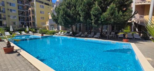 Πισίνα στο ή κοντά στο Vanilla Garden Apartments