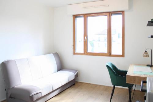 Photo de la galerie de l'établissement Studio with work space at the gates of Paris, à Clichy