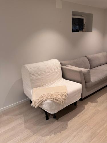 Ruang duduk di Modern rental unit in Kristiansand