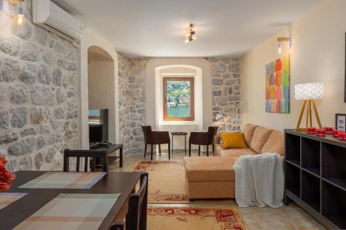 Χώρος καθιστικού στο Historic Waterfront House