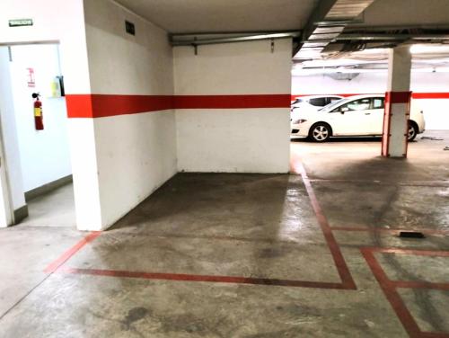 Sunny & Central - 10' Walk Setas - FREE Garage
