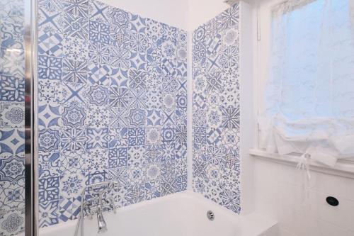 Tuscolana White Apartment