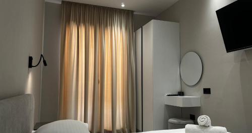 TV at/o entertainment center sa Villa Bitaj