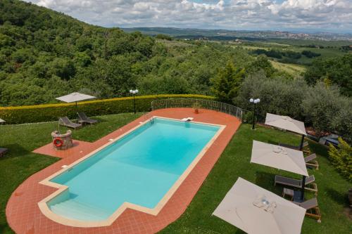 Bazén v ubytování Poggio Paradiso Resort & Spa nebo v jeho okolí